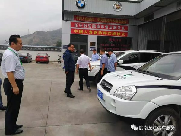 金錘鈑金，銀槍噴漆！龍江汽修值得信賴！
